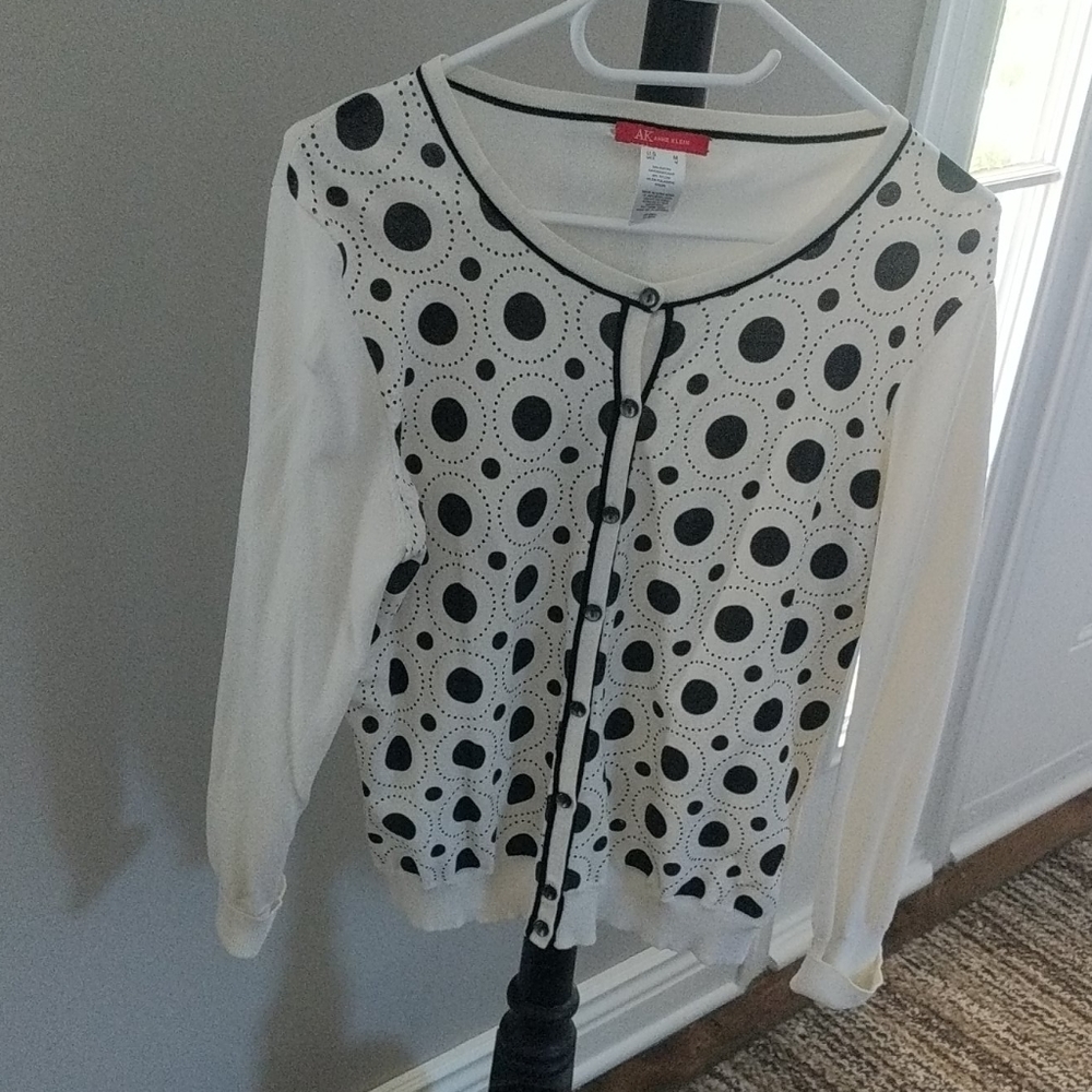 Anne Klein 3/4 sleeve cardigan.